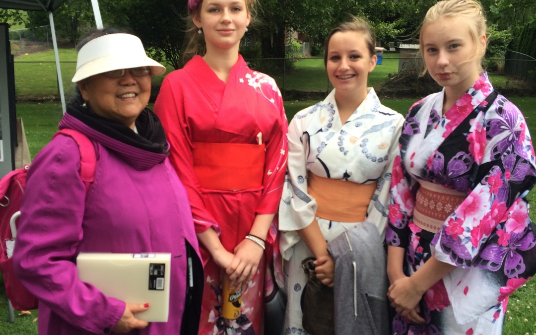 Tomiko with Skosh volunteers 2014