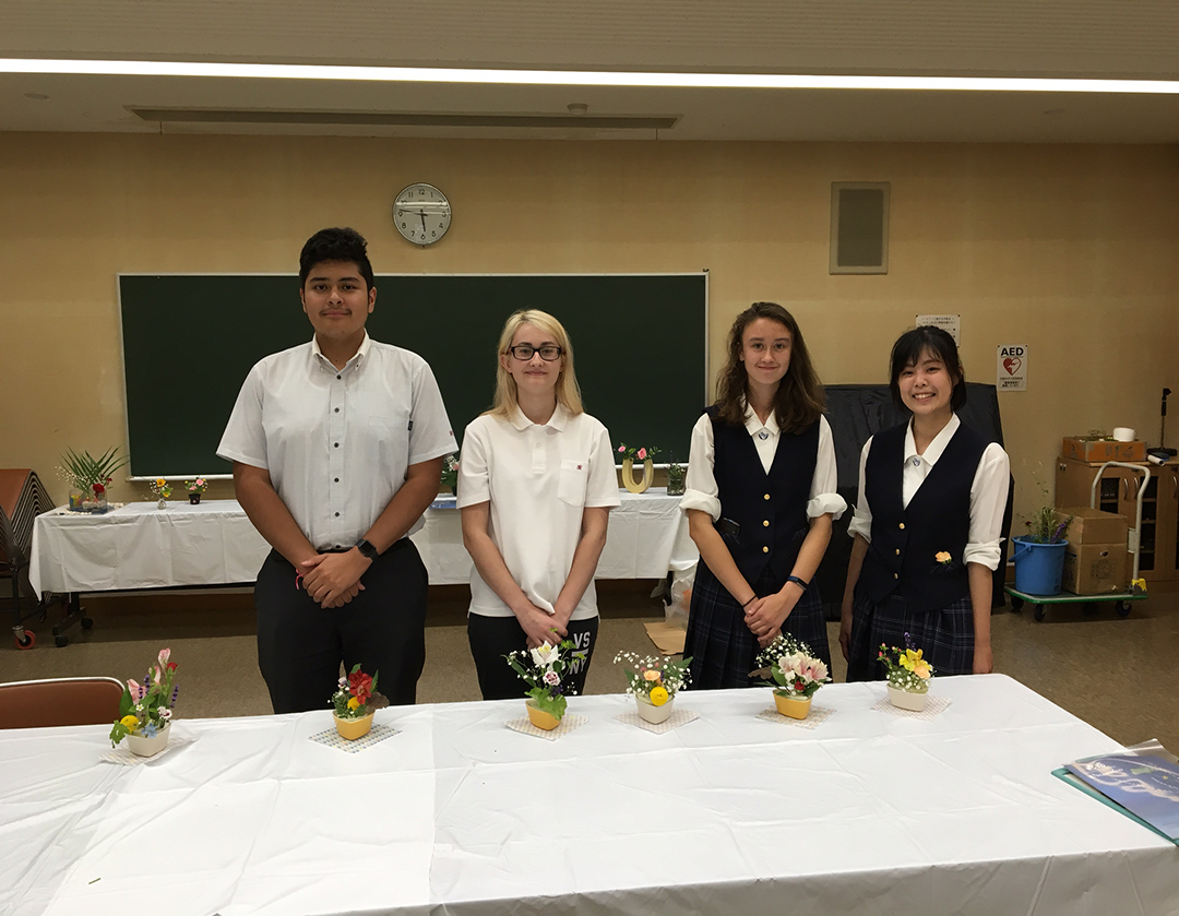 2018-07-17 ikebana with Koharu